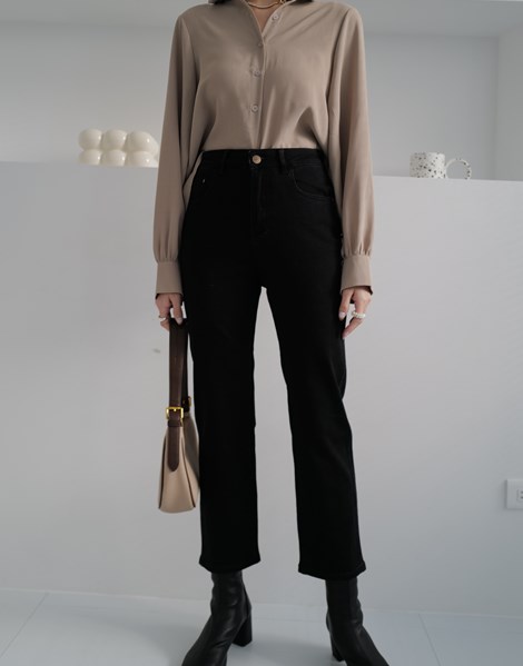 水洗彈力直腿牛仔褲